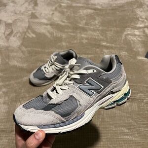 Men’s New Balance 2002r shoes